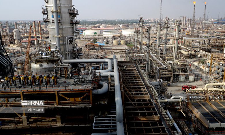 نایب‌رییس کمیسیون انرژی مجلس خبر داد: توسعه صادرات نفتی با تولید بار اول تجهیزات صنعت نفت و گاز