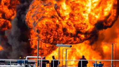 آتش سوزی پالایشگاه نفت در سیبری با پنج مجروح