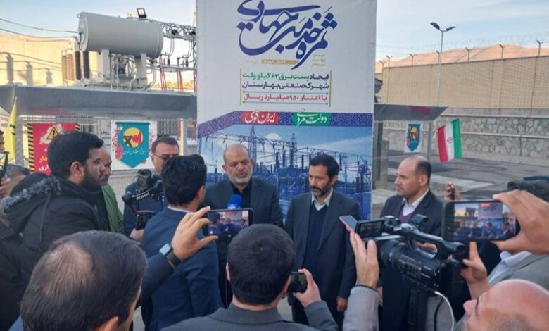 افتتاح طرح توسعه شبکه انتقال و فوق توزیع برق در استان البرز