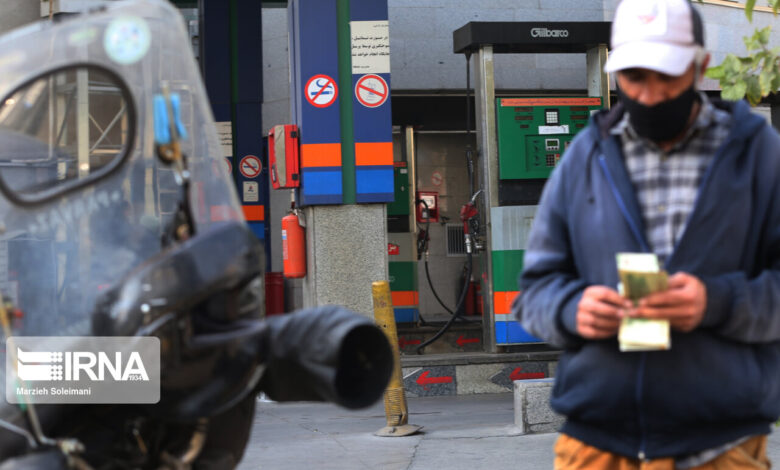 چرا اصلاح قیمت بنزین برای اقتصاد ایران اجتناب‌ناپذیر شده است؟